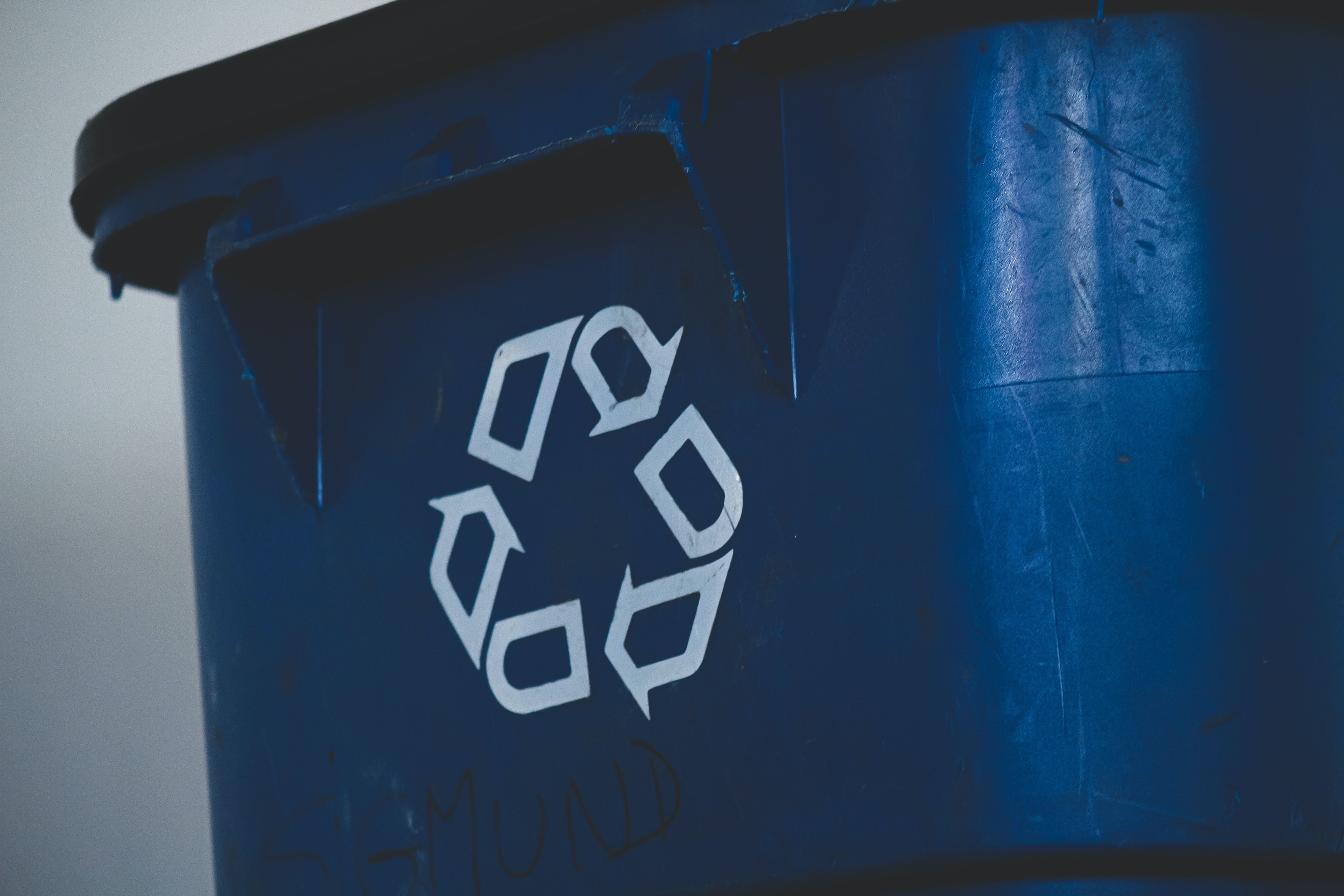 recycle bin for glass bottles